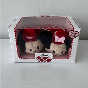 Disney Tsum Tsum - Limited Edition 2017 Valentine Mickey and Minnie box set of 2